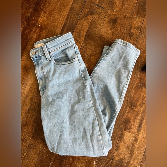 Levi Jeans - Picture 1 of 1